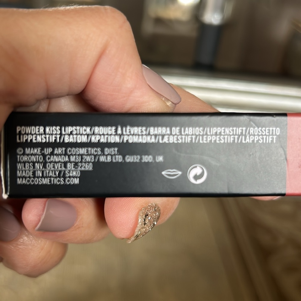 MAC Powder Kiss Lipstick - Picture 4 of 5
